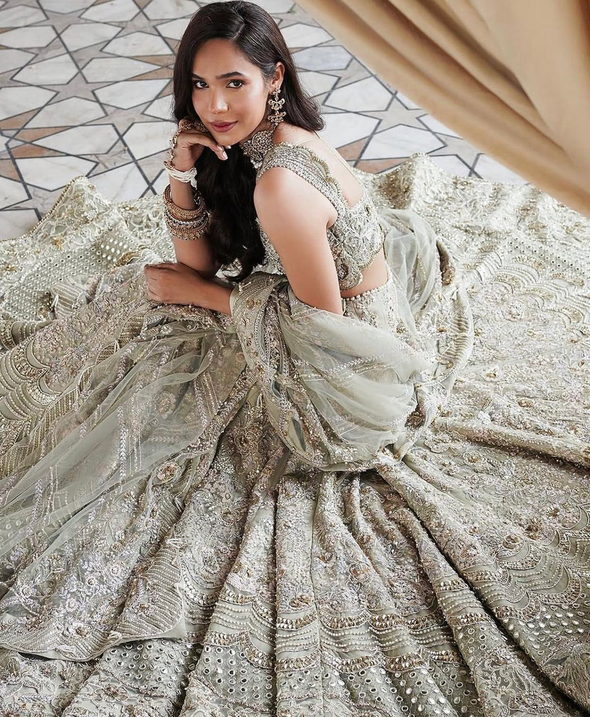 Pakistani wedding dresses by elan and Zaha Lawn Gossamer 2022 at LEBAASONLINE
