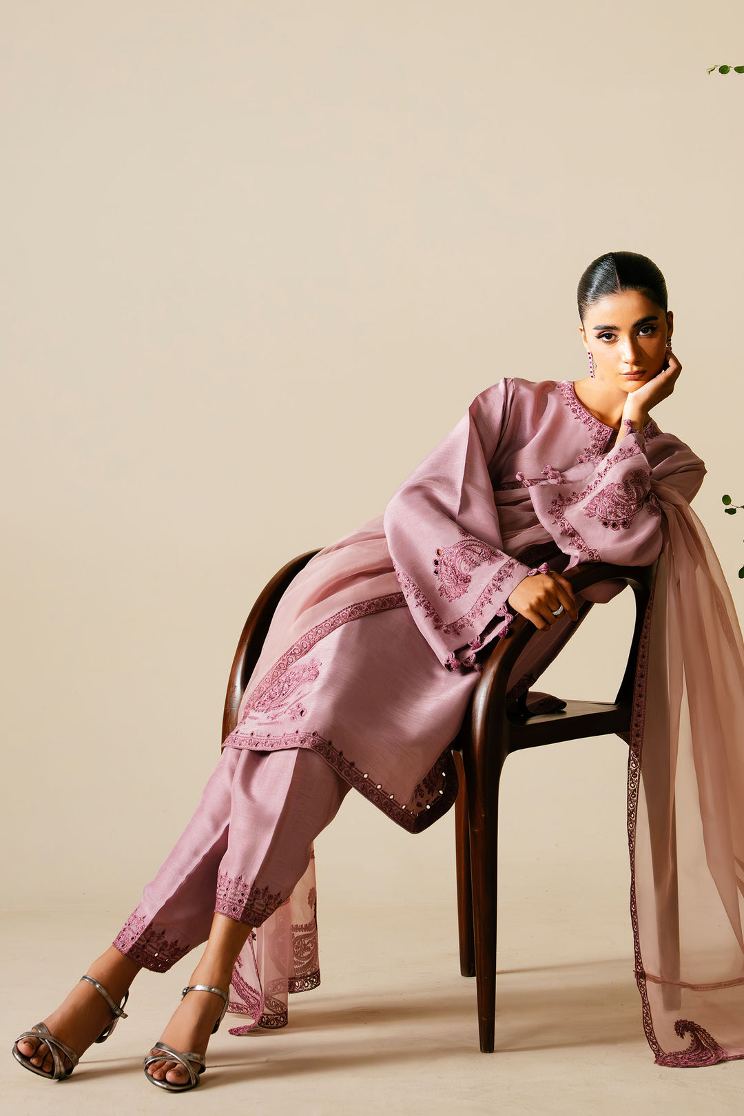 Buy ZAHA | SERAE SILK '25 Online Pakistani designer dresses at Great Price! Available For Next Day Delivery in UK, France & Germany. Zaha dresses created by Khadija Shah from Pakistan & for SALE in the UK, USA, Manchester & London. Book now ready to wear & unstitched at Lebaasonline.