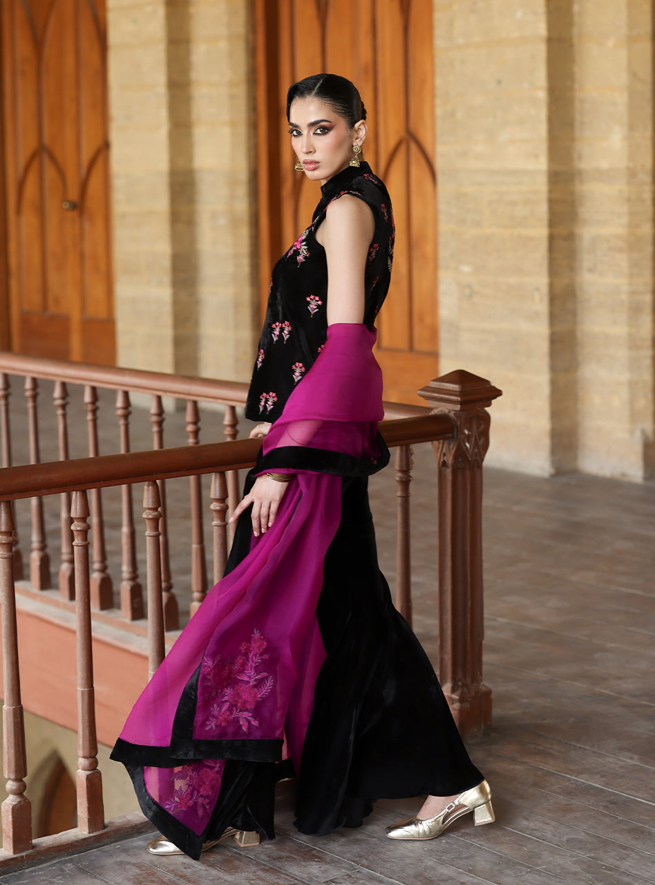ZAINAB CHOTTANI VELURA VELVET EDIT '25 Velvet salwar kameez UK, Embroidered Collection at our Pakistani Designer Dresses Online Boutique. Pakistani Clothes Online UK- SALE, Zainab Chottani Wedding Suits, Luxury Lawn & Bridal Wear & Ready Made Suits for Pakistani Party Wear UK on Discount Price