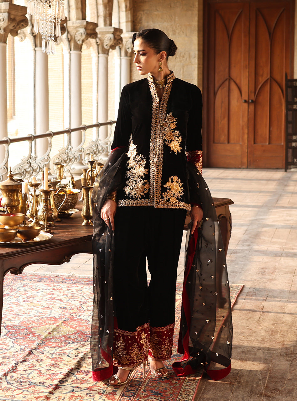 ZAINAB CHOTTANI VELURA VELVET EDIT '25 Velvet salwar kameez UK, Embroidered Collection at our Pakistani Designer Dresses Online Boutique. Pakistani Clothes Online UK- SALE, Zainab Chottani Wedding Suits, Luxury Lawn & Bridal Wear & Ready Made Suits for Pakistani Party Wear UK on Discount Price