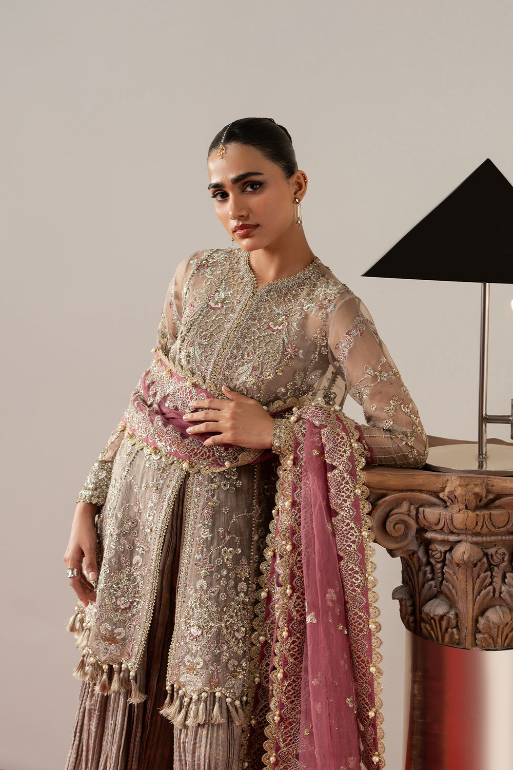 Afrozeh Aure ’26 Pakistani wedding outfit