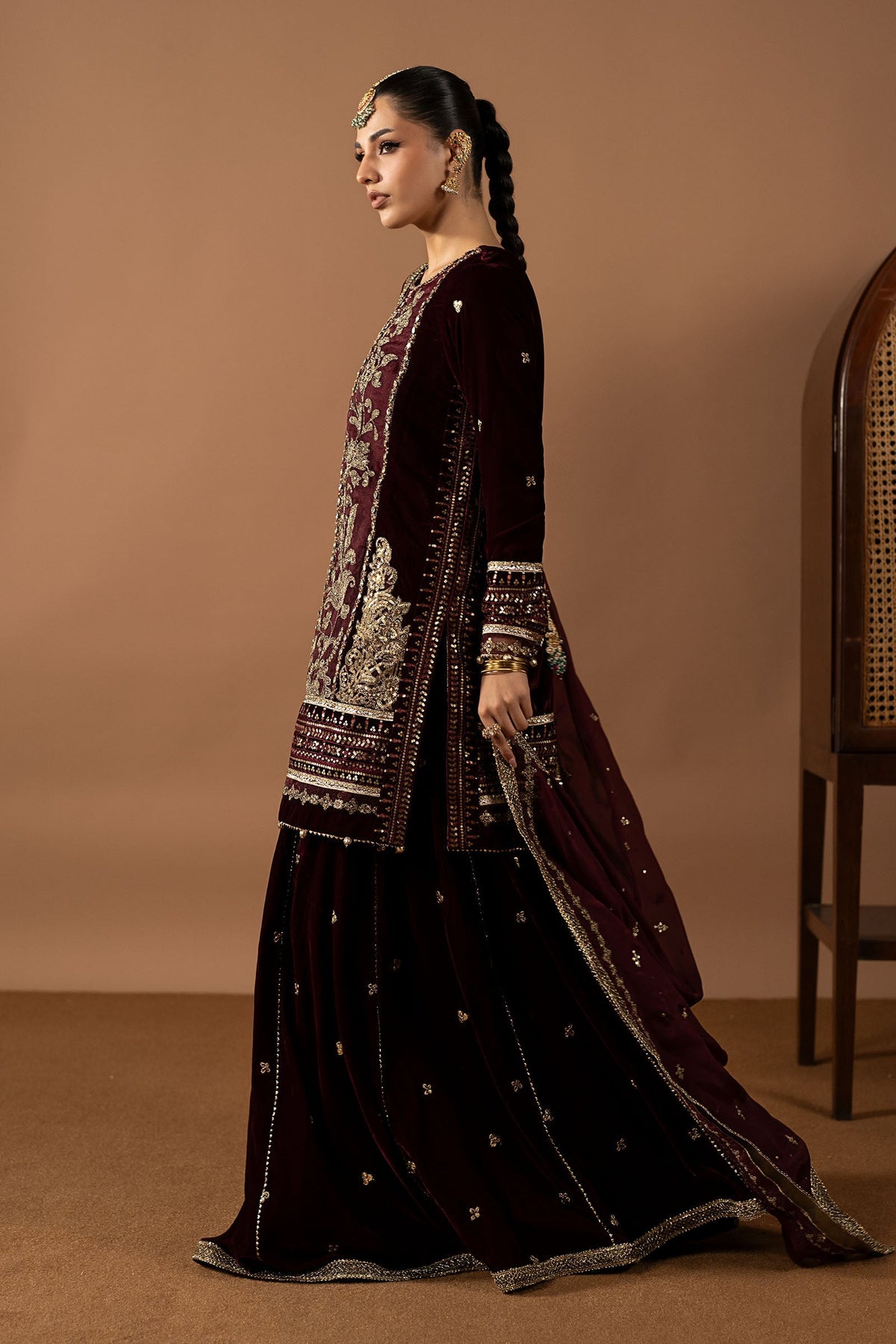 maria b 2026 winter Collection | 3 Piece Embroidered Velvet Suit - LebaasOnline