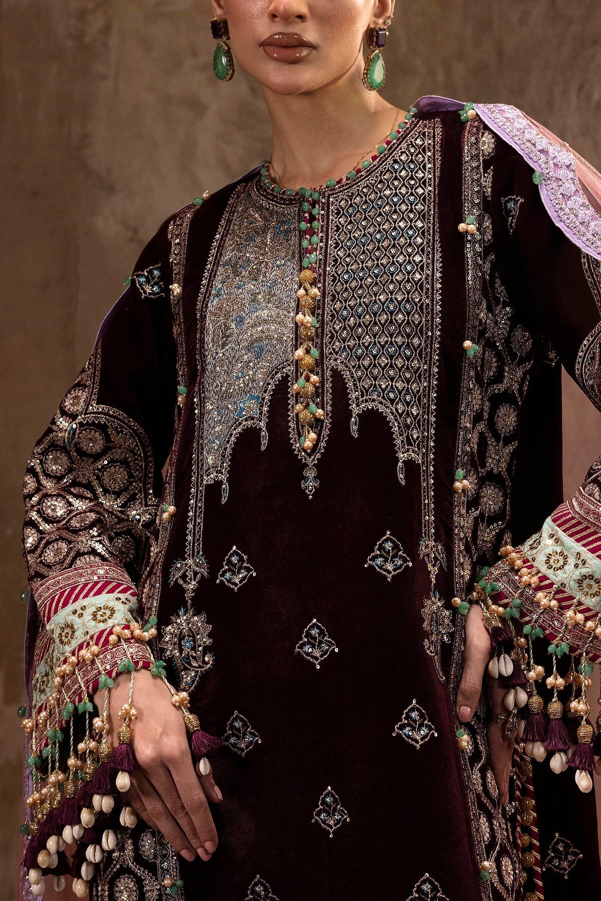 Sana Safinaz Winter Luxury 2026 unstitched 3 piece embroidered velvet suit with net dupatta