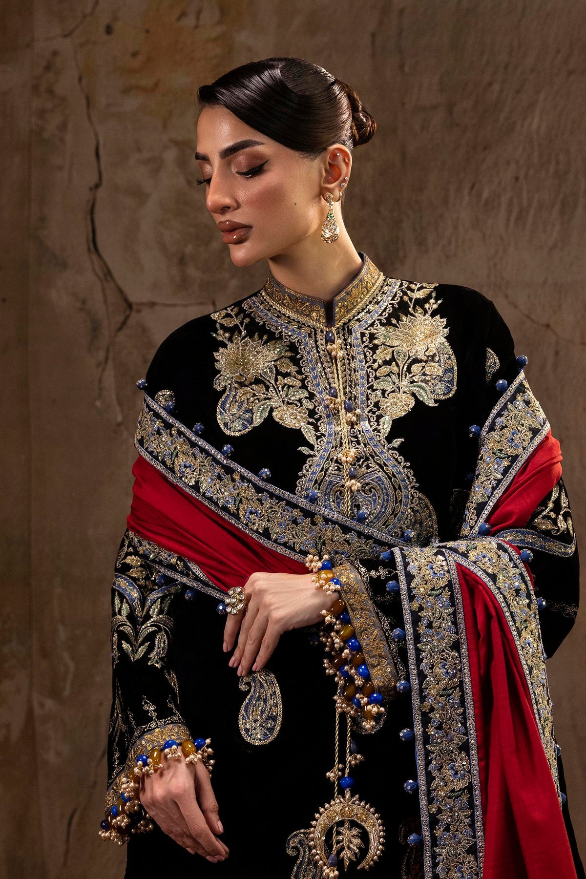 Sana Safinaz Winter Luxury 2026 unstitched printed 3 piece velvet suit UK