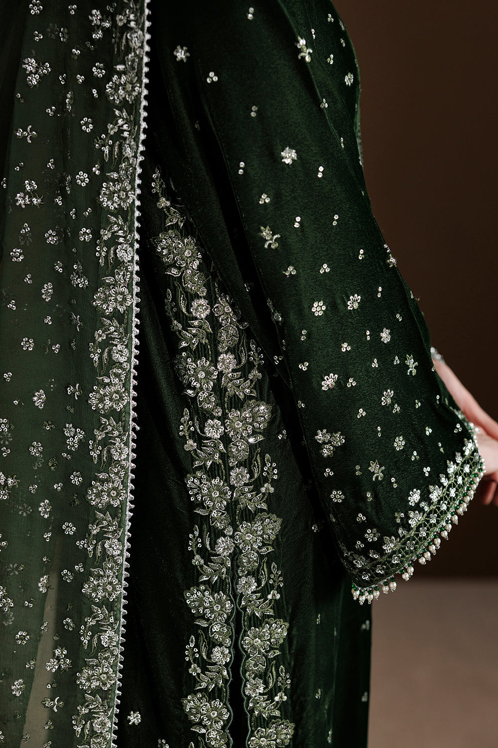 Baroque Collection'26 | EMBROIDERED VELVET UF-4545