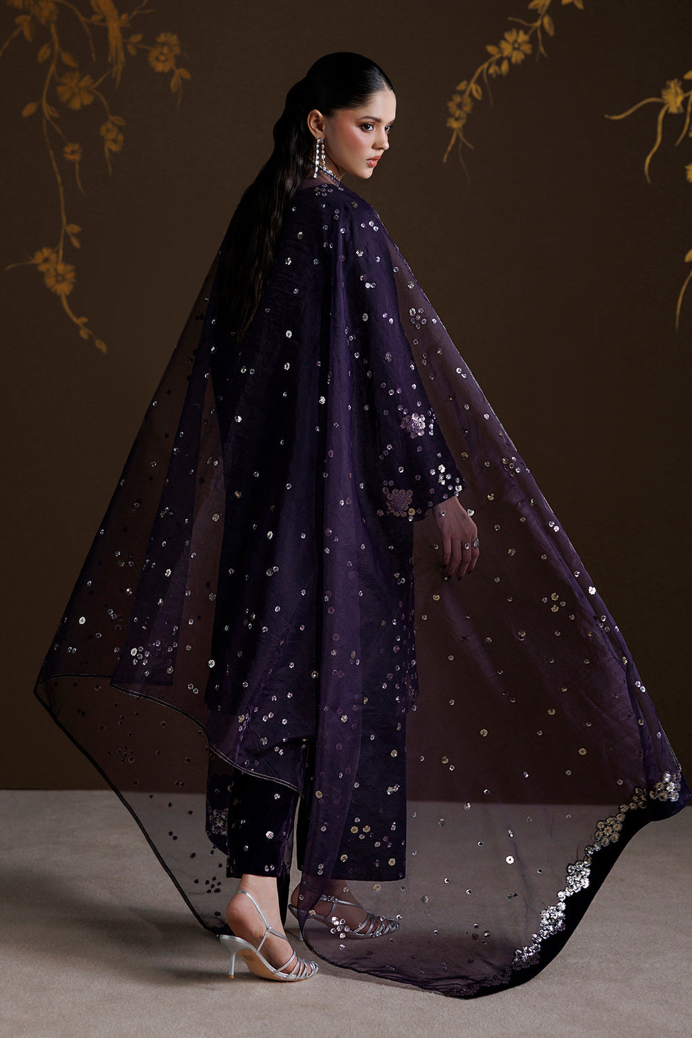 Baroque Collection'26 | EMBROIDERED VELVET UF-4549