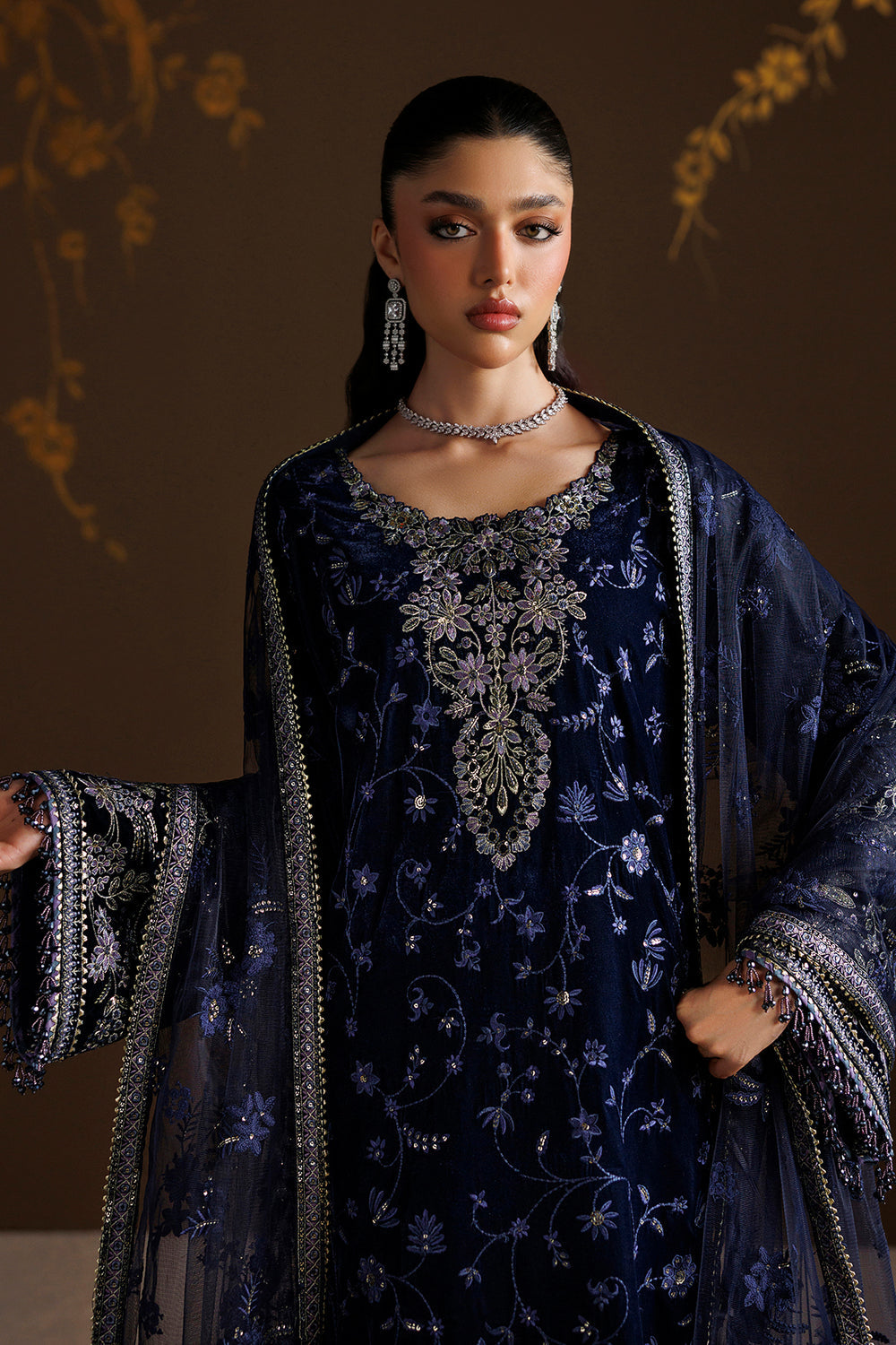 Baroque Collection'26 | EMBROIDERED VELVET UF-4555