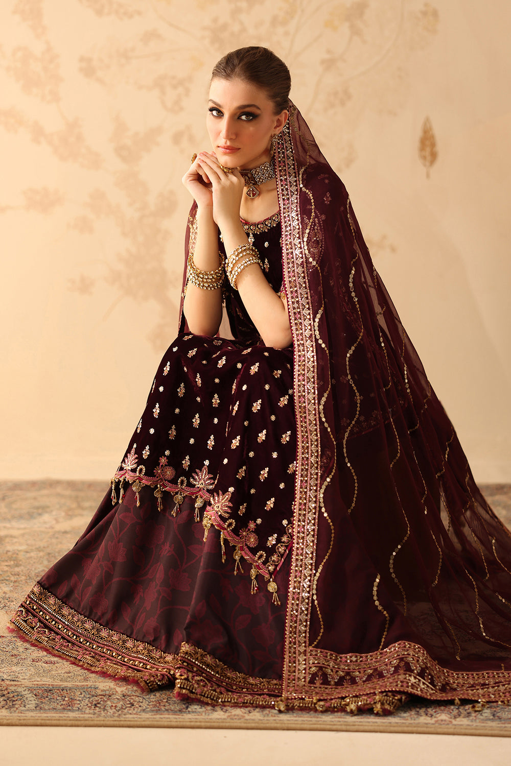 Baroque Collection'26 | EMBROIDERED VELVET UF-4313