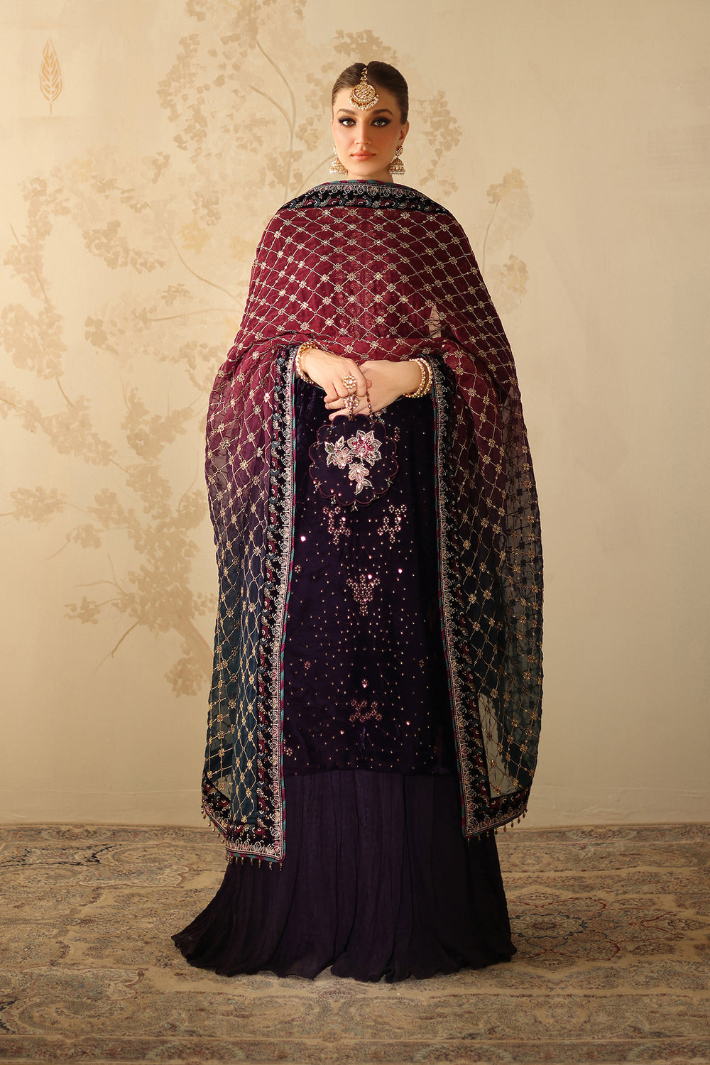 Baroque Collection'26 | EMBROIDERED VELVET UF-4319