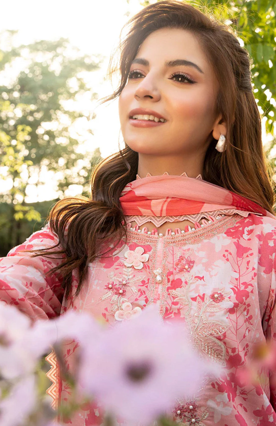 Shop the latest Mbasics Eid II collection of Maria B Eid 2025 Clothes Unstitched/ready 3 Piece Suits for Winter 2025 and also for Spring/Summer. Available for customisation at LebaasOnline. Maria B's latest lawn, digital print attire and MBROIDERED Pakistani Suits for Women in the UK, USA