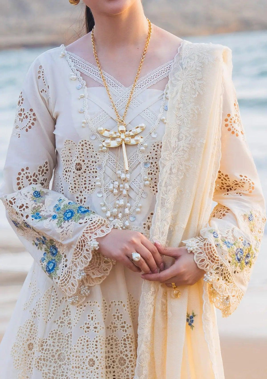 ELAF | HAI KUCH" FESTIVE LAWN 2024 | EHK-03B Ayra - LebaasOnline
