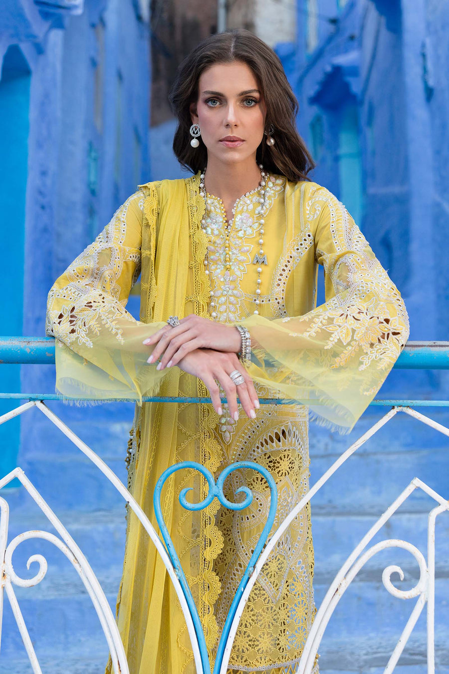 Shop the latest Luxury Lawn collection of Maria B Lawn 2025 Clothes Unstitched/ready 3 Piece Suits for Winter 2025 and also for Spring/Summer. Available for customisation at LebaasOnline. Maria B's latest lawn, digital print attire and MBROIDERED Pakistani Suits for Women in the UK, USA