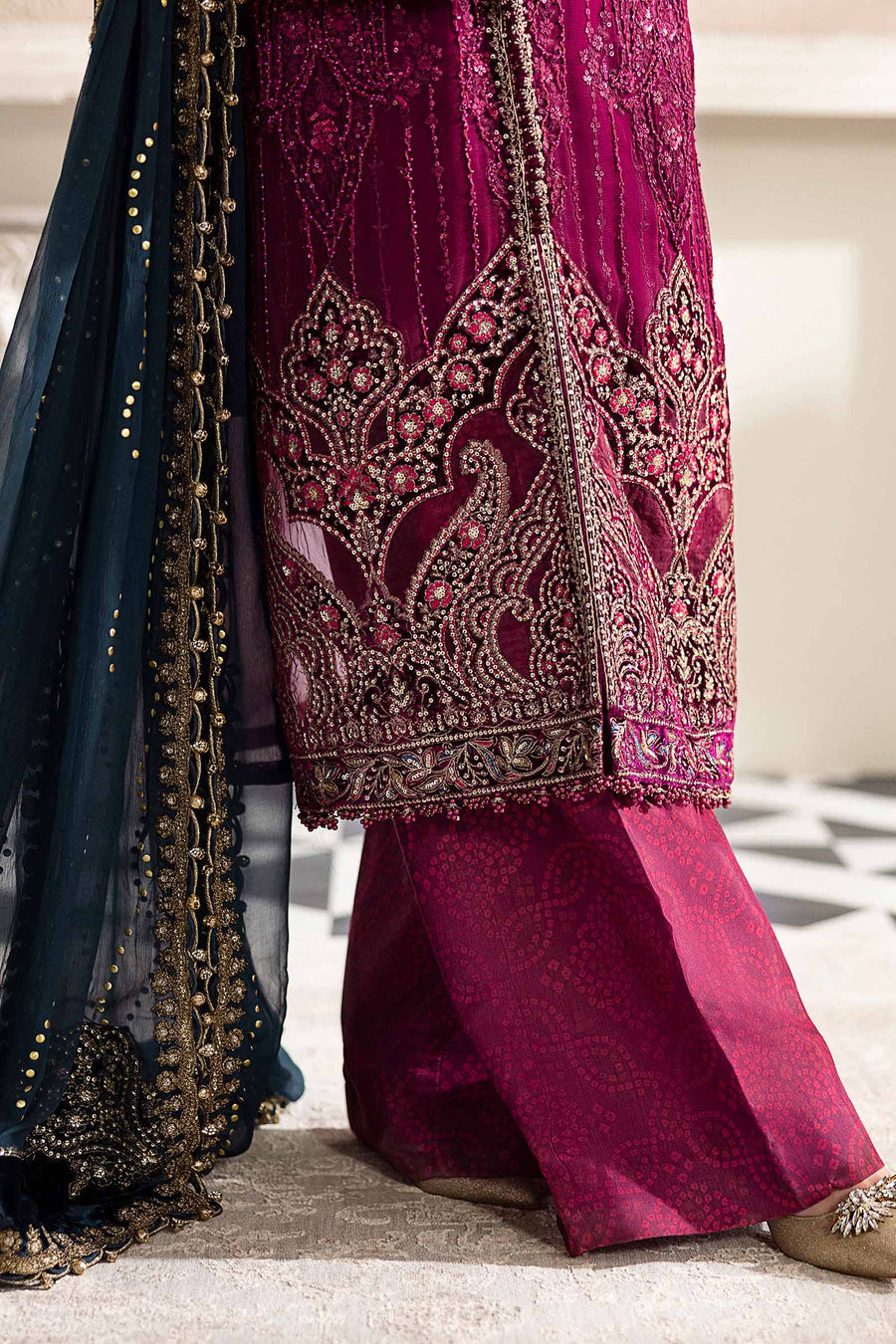 Buy Maria B Mbroidered Chiffon 2025 | MPC-25-102 Chiffon Pakistani designer dresses in UK from our website We have all Pakistani designer clothes of Maria b Chiffon 2025 Imrozia, Sobia Nazir Various Pakistani boutique dresses can be bought online from our website Lebaasonline in UK , USA, America