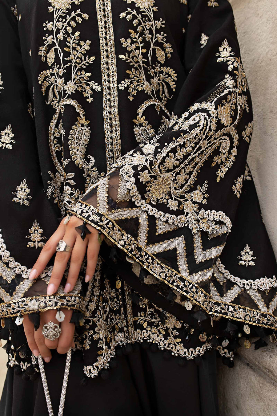 Shop the latest Soiree Formal collection of Maria B 2025 Clothes Unstitched/ready 3 Piece Suits for Winter 2025 and also for Spring/Summer. Available for customisation at LebaasOnline. Maria B's latest lawn, digital print attire and MBROIDERED Pakistani Suits for Women in the UK, USA