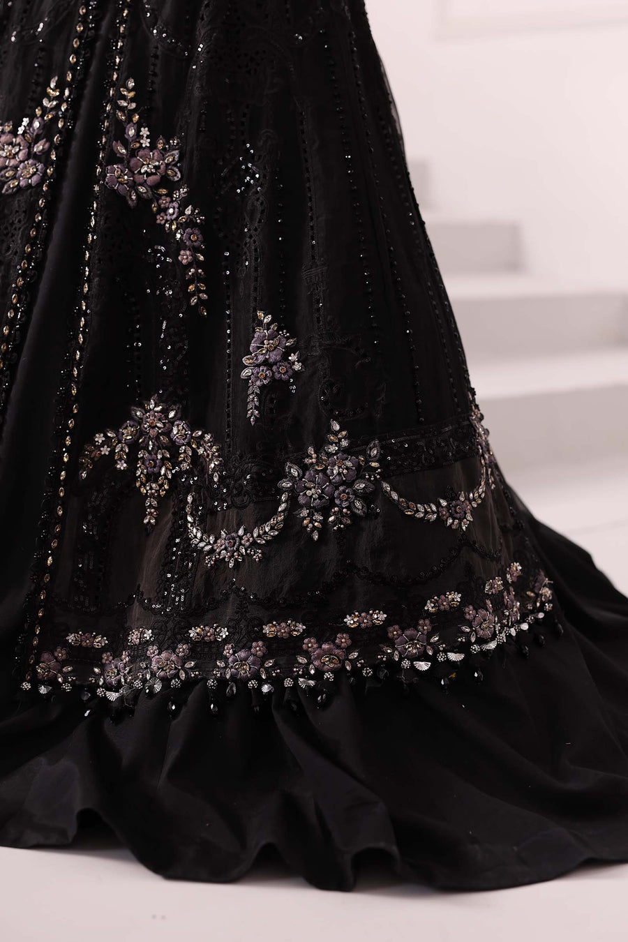 Buy Maria B Mbroidered Chiffon 2025 | BD-3001 Chiffon Pakistani designer dresses in UK from our website We have all Pakistani designer clothes of Maria b Chiffon 2025 Imrozia, Sobia Nazir Various Pakistani boutique dresses can be bought online from our website Lebaasonline in UK , USA, America