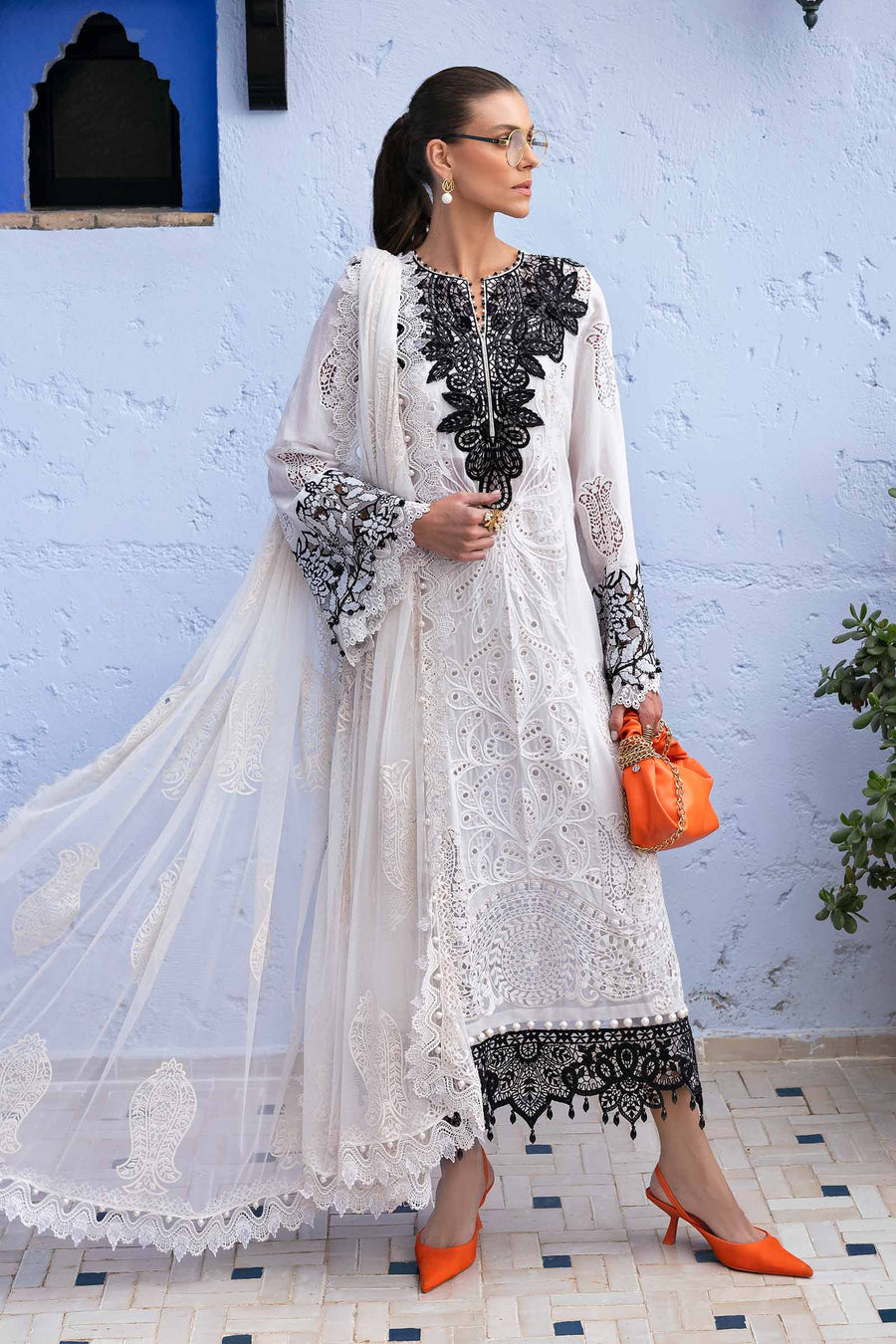 Shop the latest Luxury Lawn collection of Maria B Lawn 2025 Clothes Unstitched/ready 3 Piece Suits for Winter 2025 and also for Spring/Summer. Available for customisation at LebaasOnline. Maria B's latest lawn, digital print attire and MBROIDERED Pakistani Suits for Women in the UK, USA