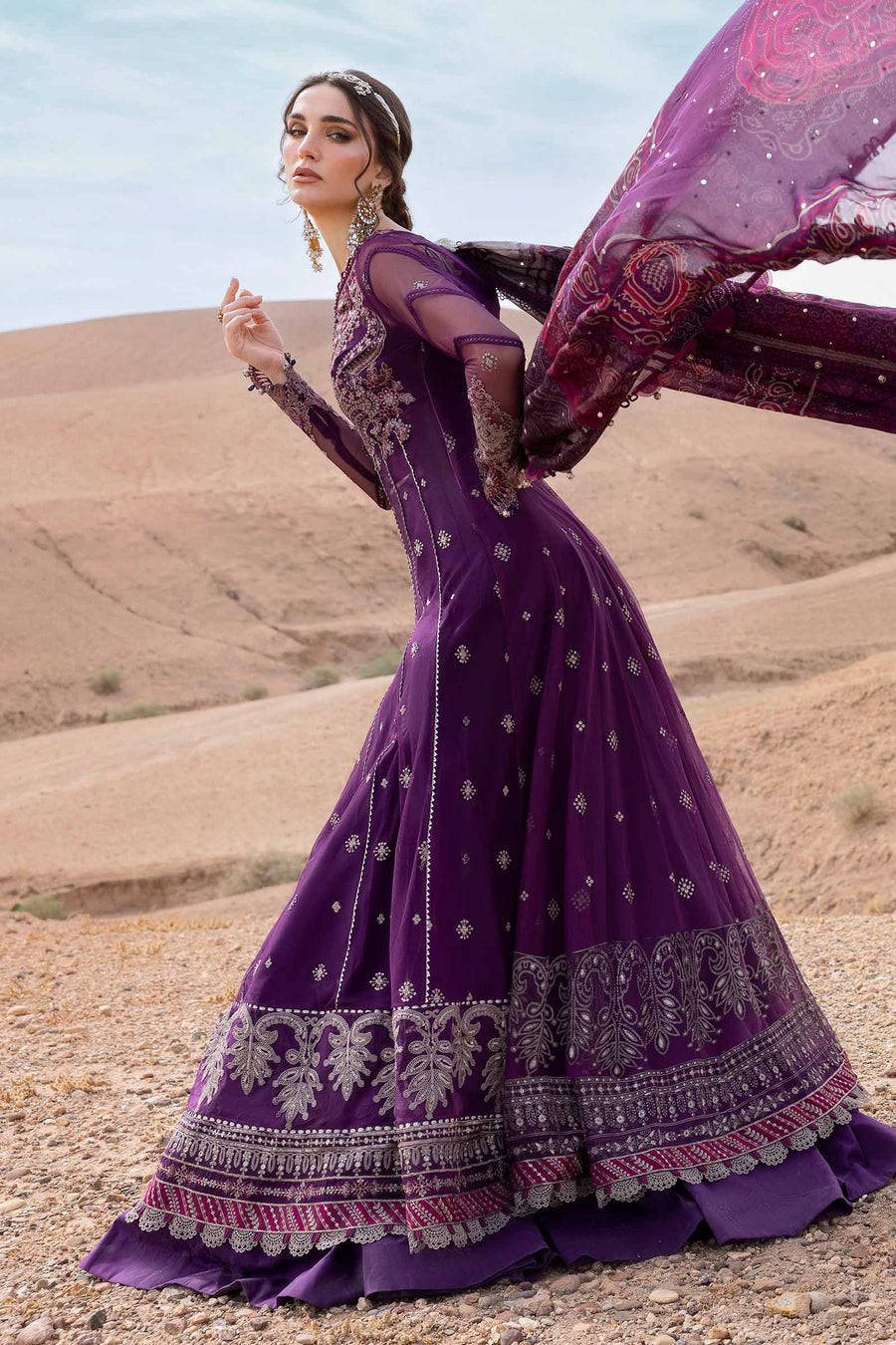 Shop the latest Luxury Lawn collection of Maria B Lawn 2025 Clothes Unstitched/ready 3 Piece Suits for Winter 2025 and also for Spring/Summer. Available for customisation at LebaasOnline. Maria B's latest lawn, digital print attire and MBROIDERED Pakistani Suits for Women in the UK, USA