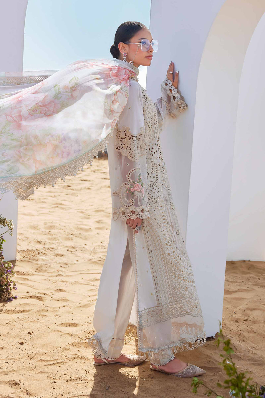 Shop the latest Luxury Lawn collection of Maria B Lawn Eid II 2025 Clothes Unstitched/ready 3 Piece Suits for Winter 2025 and also for Spring/Summer. Available for customisation at LebaasOnline. Maria B's latest lawn, digital print attire and MBROIDERED Pakistani Suits for Women in the UK, USA