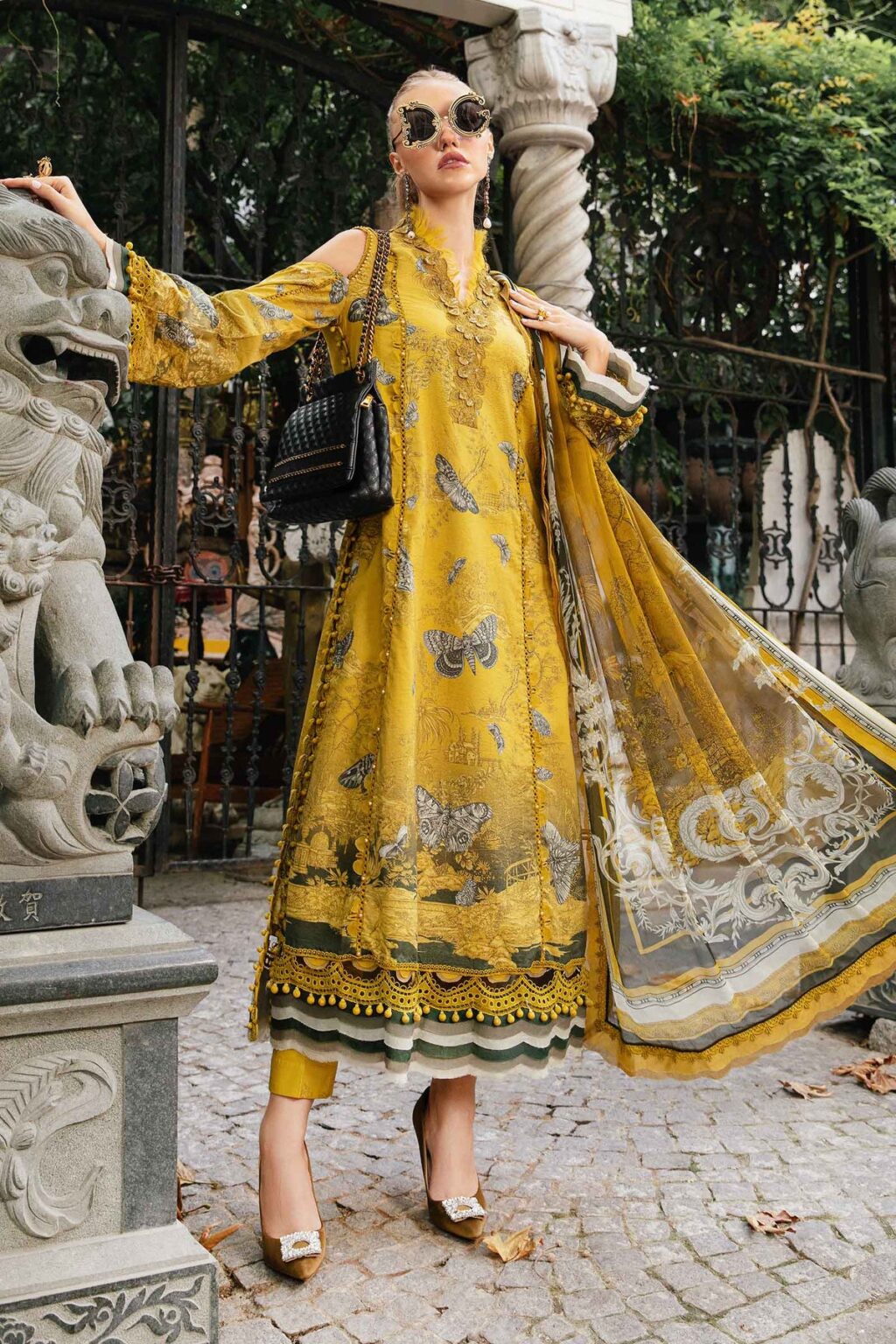 Buy MARIA B | M-Prints Fall Edit 2024 PAKISTANI GARARA SUITS ONLINE USA with customization. We have various brands such as MARIA B WEDDING DRESSES. PAKISTANI WEDDING DRESSES BIRMINGHAM are trending in evening/party wear. MARIA B SALE dresses can be stitched in UK, USA, France, Australia Lebaasonline in SALE!