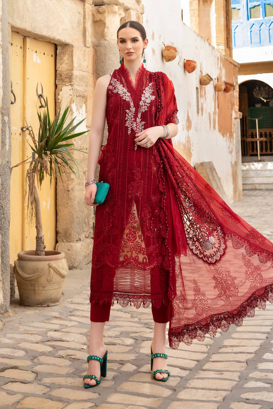Shop the latest Luxury Lawn collection of Maria B Lawn 2024 Clothes Unstitched/ready 3 Piece Suits for Winter 2024 and also for Spring/Summer. Available for customisation at LebaasOnline. Maria B's latest lawn, digital print attire and MBROIDERED Pakistani Suits for Women in the UK, USA - Next Day Delivery!