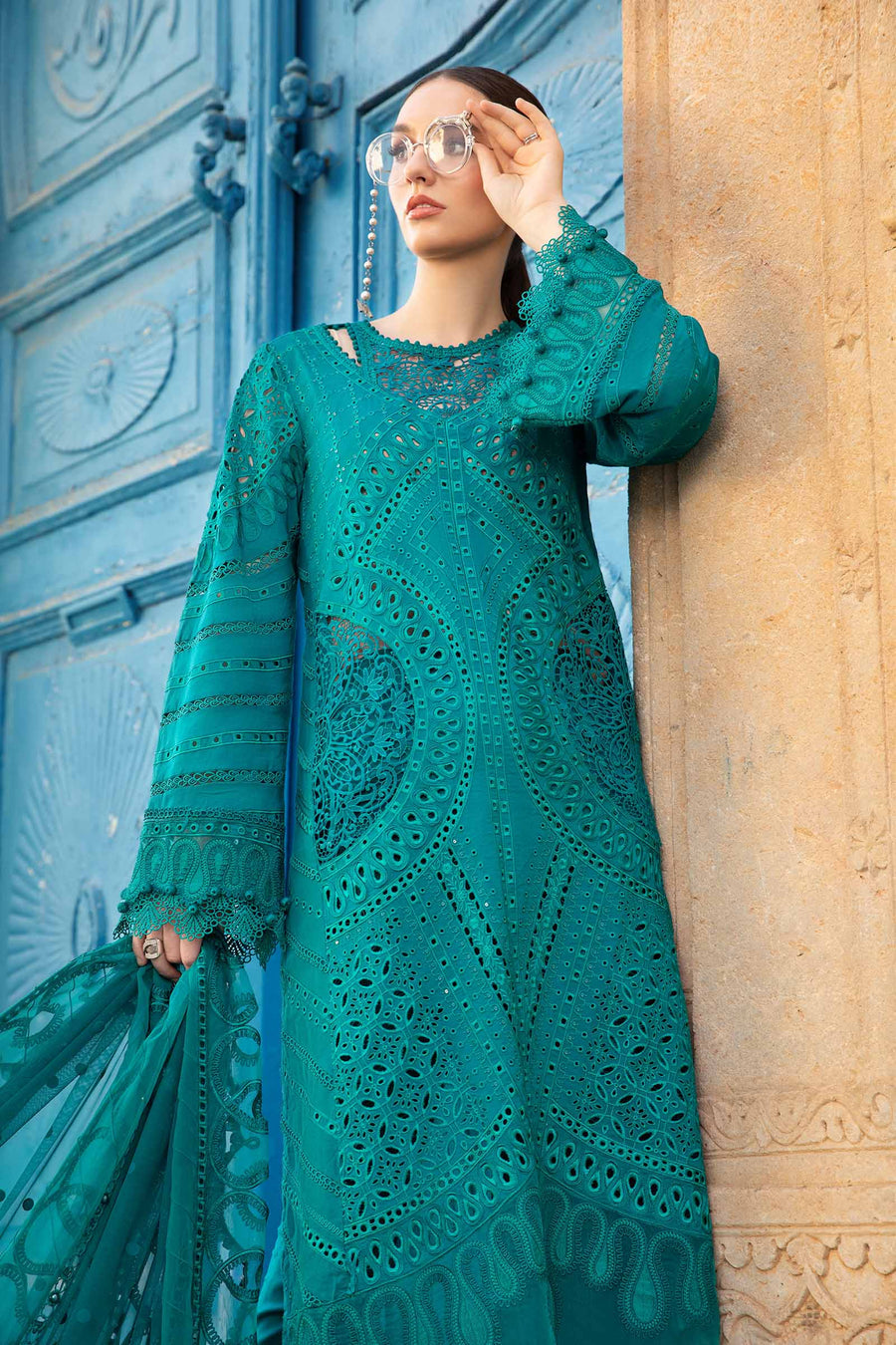 Shop the latest Luxury Lawn collection of Maria B Lawn 2024 Clothes Unstitched/ready 3 Piece Suits for Winter 2024 and also for Spring/Summer. Available for customisation at LebaasOnline. Maria B's latest lawn, digital print attire and MBROIDERED Pakistani Suits for Women in the UK, USA - Next Day Delivery!