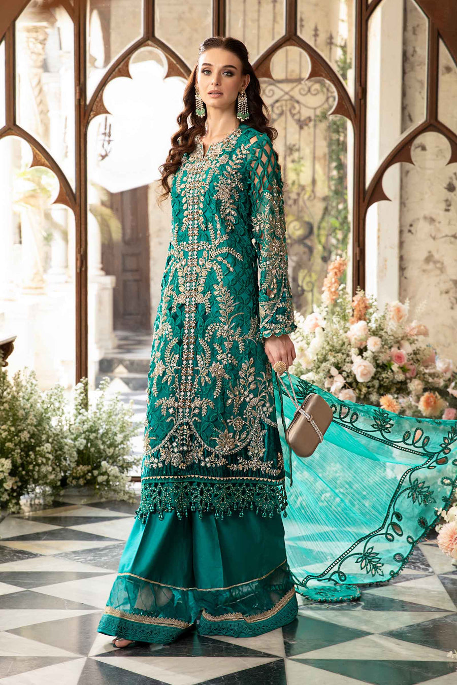 Buy Maria B Mbroidered Collection Next day delivery to USA, shop Pakistani wedding designer dresses online USA from our website We have all Pakistani designer clothes of Maria b Various Pakistani Bridal Dresses online UK Pakistani boutique dresses can be bought online from our website Lebaasonline in UK America