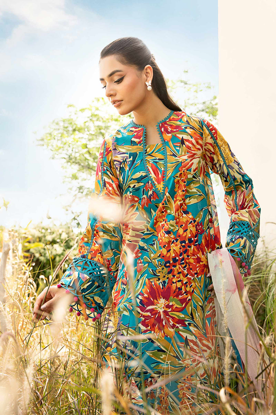 Shop the latest Mbasics Eid II collection of Maria B Eid 2025 Clothes Unstitched/ready 3 Piece Suits for Winter 2025 and also for Spring/Summer. Available for customisation at LebaasOnline. Maria B's latest lawn, digital print attire and MBROIDERED Pakistani Suits for Women in the UK, USA