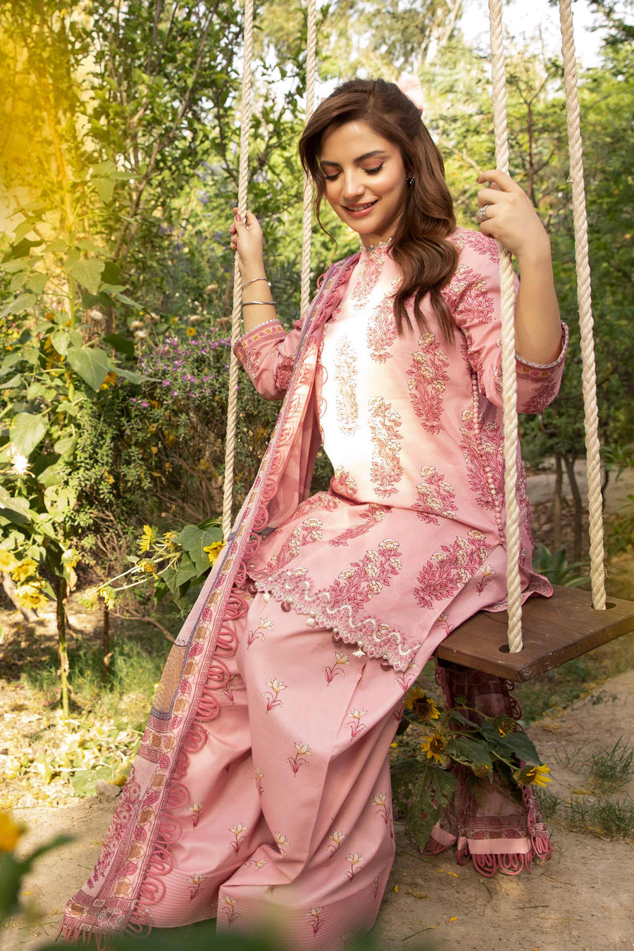 Shop the latest Mbasics Eid II collection of Maria B Eid 2025 Clothes Unstitched/ready 3 Piece Suits for Winter 2025 and also for Spring/Summer. Available for customisation at LebaasOnline. Maria B's latest lawn, digital print attire and MBROIDERED Pakistani Suits for Women in the UK, USA