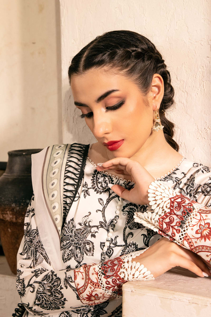 Shop the latest Mbasics Eid II collection of Maria B Eid 2025 Clothes Unstitched/ready 3 Piece Suits for Winter 2025 and also for Spring/Summer. Available for customisation at LebaasOnline. Maria B's latest lawn, digital print attire and MBROIDERED Pakistani Suits for Women in the UK, USA