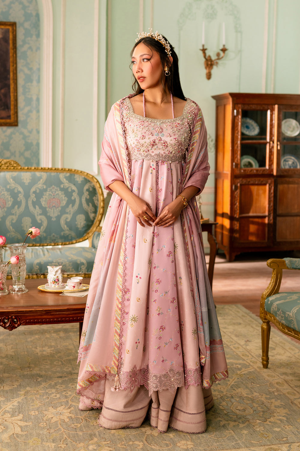 Buy Qalamkar Luxury Silk '26 Dress This winter wedding can be beautifully flaunted with our Qalamkar Collection. We have other Pakistani dress IN USA of Maria B Sana Safinaz PAKISTANI BRIDAL DRESS We can deliver unstitched/customized dresses like PAKISTANI BOUTIQUE DRESSES in UK USA from Lebaasonline