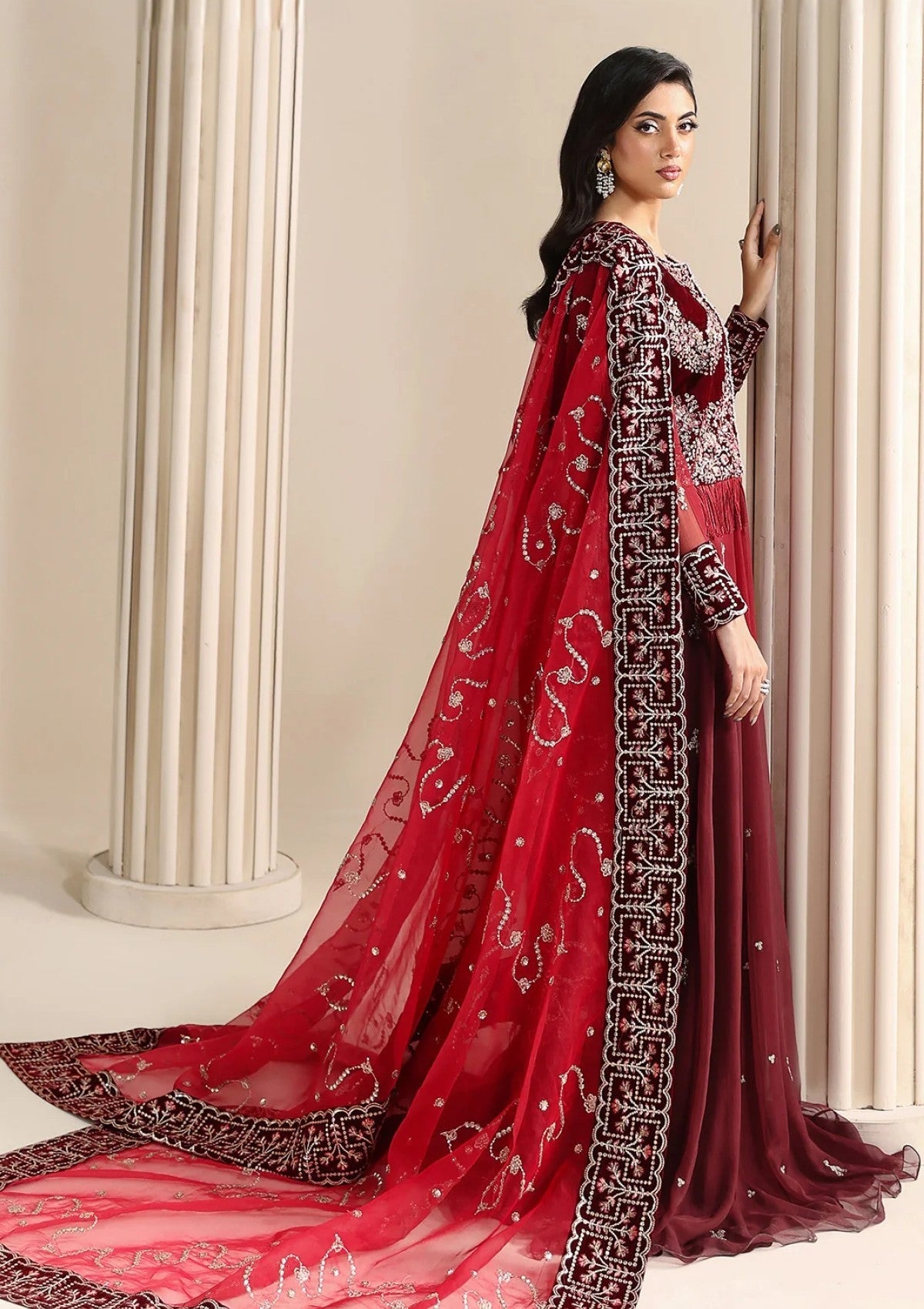 Buy Alizeh-Makhmal 25 | Luxury Velvet - AF-VLT#2209- Luxury VELVET. Online at Great Price! Available For UK, France & Germany. Baroque dresse from Pakistan & for SALE in the UK, USA, Manchester & London. Book now ready to wear & unstitched. Shop Wedding, festive, summer or winter branded outfits from Lebaasonline