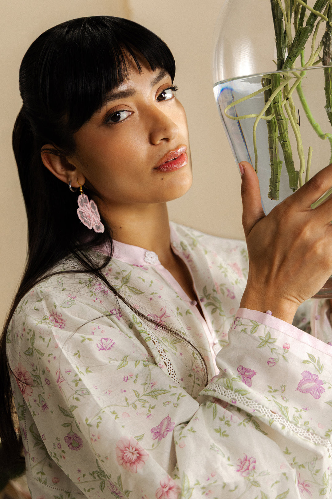 Buy Zaha by KHADIJAH SHAH Collection 2025 Online at Great Price! Available For Next Day Delivery in UK, France & Germany. Zaha dresses created by Khadija Shah from Pakistan & for SALE in the UK, USA, Manchester & London. Book now ready to wear & unstitched