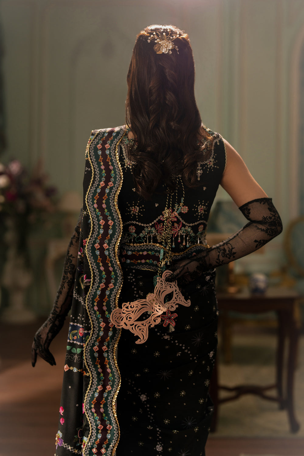 Buy Qalamkar Luxury Silk '26 Dress This winter wedding can be beautifully flaunted with our Qalamkar Collection. We have other Pakistani dress IN USA of Maria B Sana Safinaz PAKISTANI BRIDAL DRESS We can deliver unstitched/customized dresses like PAKISTANI BOUTIQUE DRESSES in UK USA from Lebaasonline