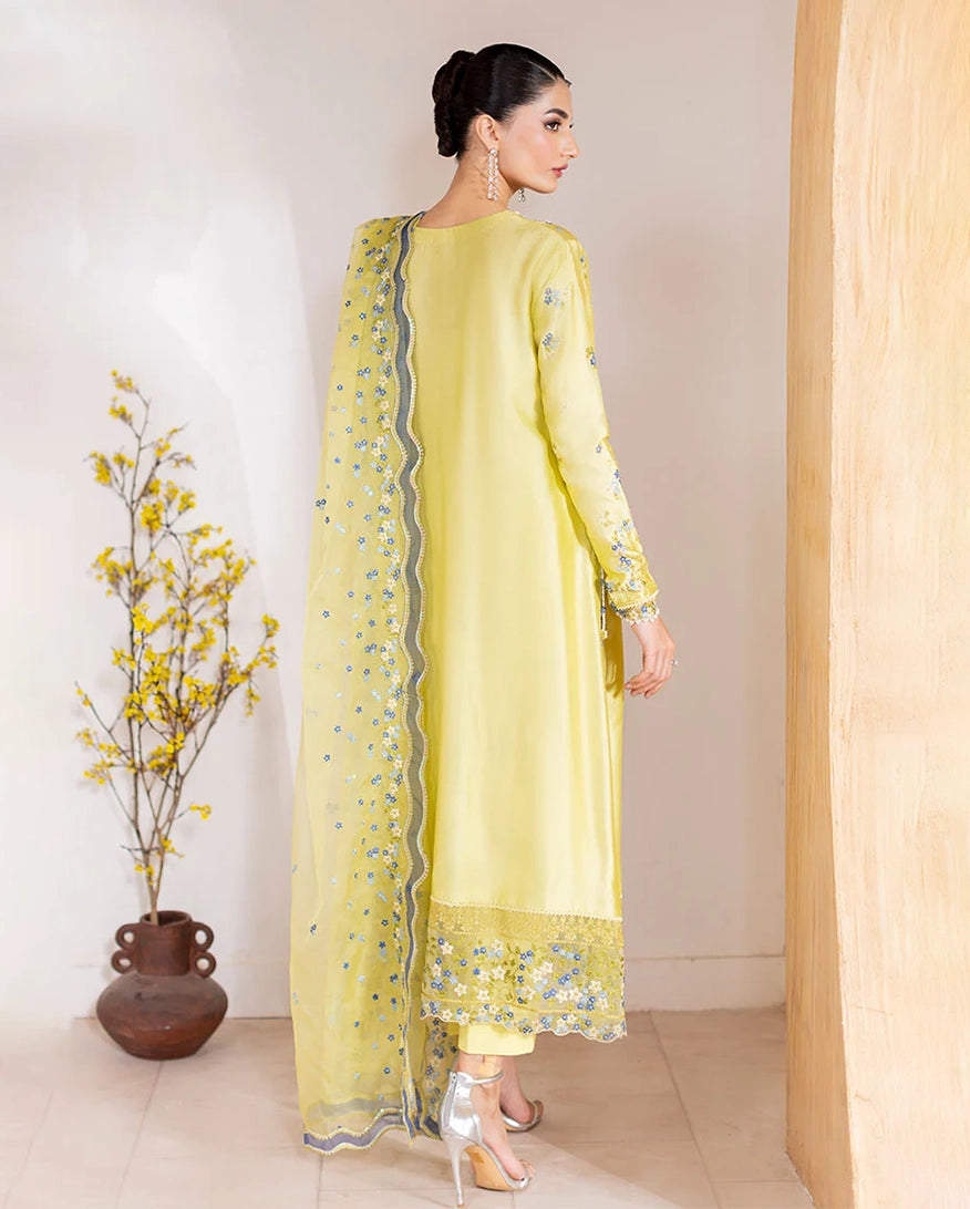Buy MUSHQ | Zarminay 2026-Pret - "Lumiere " Designer Dresses Is an exclusively available for online UK @lebaasonline. PAKISTANI WEDDING DRESSES ONLINE UK can be customized at Pakistani designer boutique in USA, UK, France, Dubai, Saudi, London. Get Pakistani & Indian velvet BRIDAL DRESSES ONLINE USA at Lebaasonline.