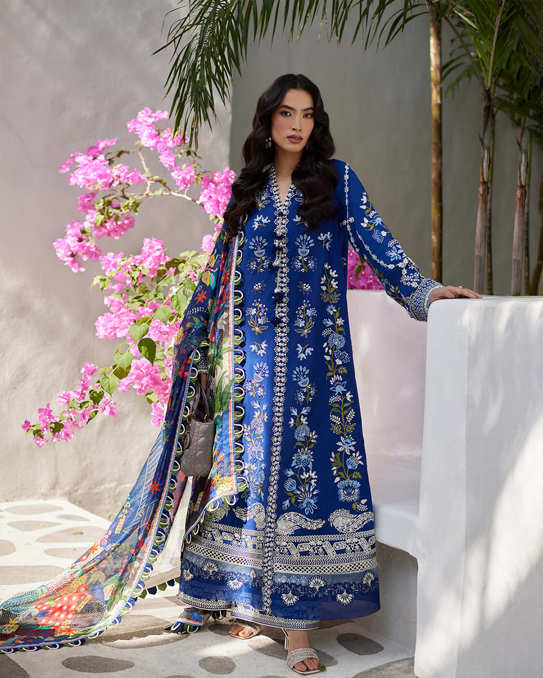 FAIZA SAQLAIN Veira