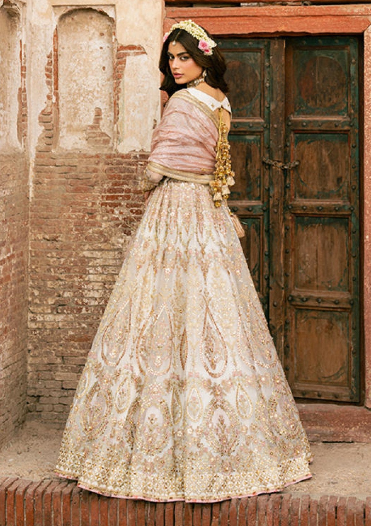 Mohsin Naveed Ranjha Kohinoor organza dupatta with embroidered detailing