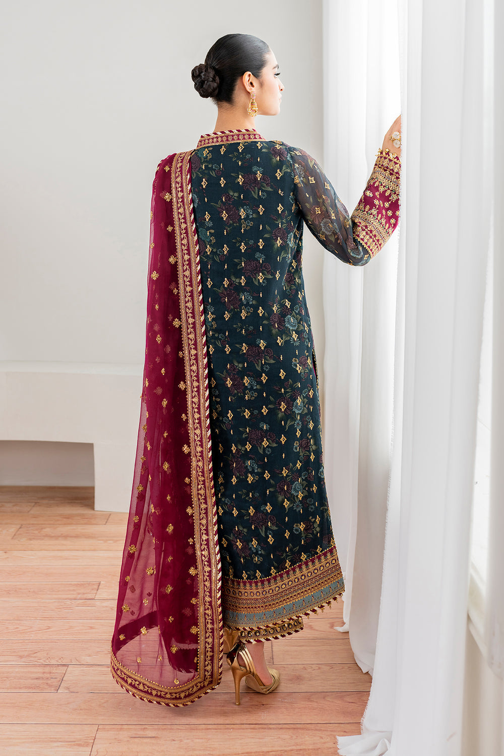 Buy Baroque | EMBROIDERED CHIFFON SF-689 Online at Great Price! Available For UK, France & Germany. Baroque dresse from Pakistan & for SALE in the UK, USA, Manchester & London. Book now ready to wear & unstitched. Shop Wedding, festive, summer or winter branded outfits from Lebaasonline
