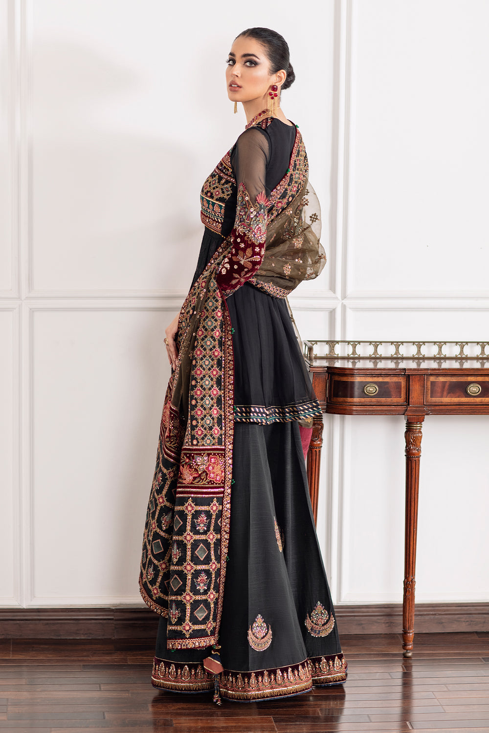 Buy Baroque | EMBROIDERED CHIFFON CH09-04 UNSTITCHED- Collection 2025 Online at Great Price! Available For UK, France & Germany. Baroque dresse from Pakistan & for SALE in the UK, USA, Manchester & London. Book now ready to wear & unstitched. Shop Wedding, festive, summer or winter branded outfits from Lebaasonline