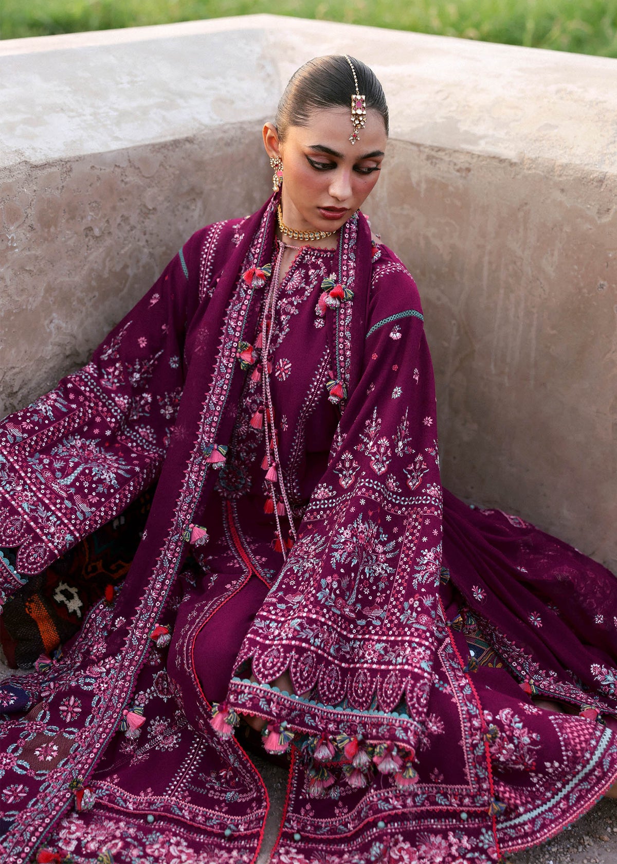 Hussain Rehar Karandi 2025 LEBAASONLINE Available on our website. We have exclusive variety of PAKISTANI DRESSES ONLINE. This wedding season get your unstitched or customized dresses from our PAKISTANI BOUTIQUE ONLINE. PAKISTANI DRESSES IN UK, USA, Lebaasonline at SALE price!