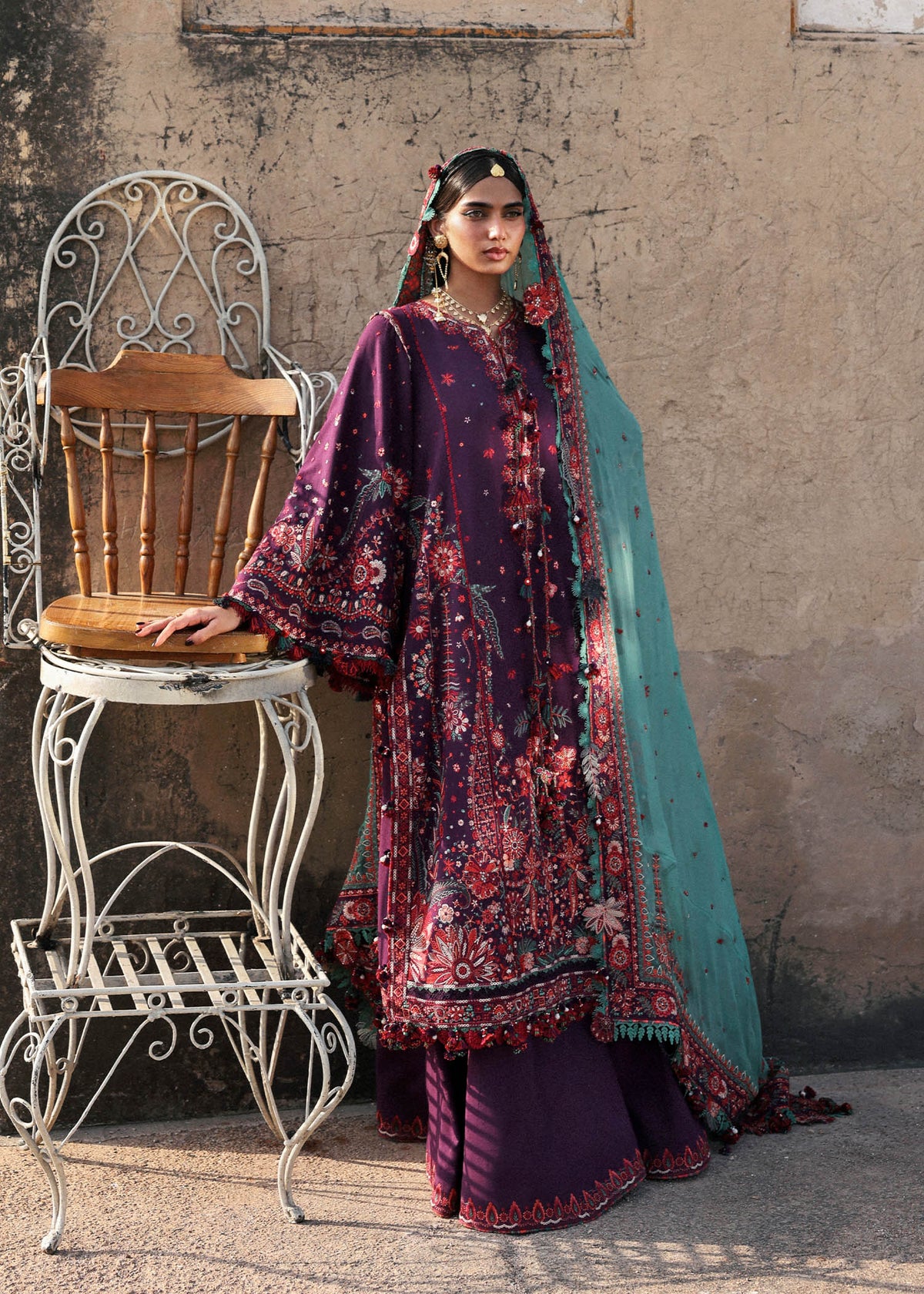Hussain Rehar Karandi 2025 LEBAASONLINE Available on our website. We have exclusive variety of PAKISTANI DRESSES ONLINE. This wedding season get your unstitched or customized dresses from our PAKISTANI BOUTIQUE ONLINE. PAKISTANI DRESSES IN UK, USA, Lebaasonline at SALE price!