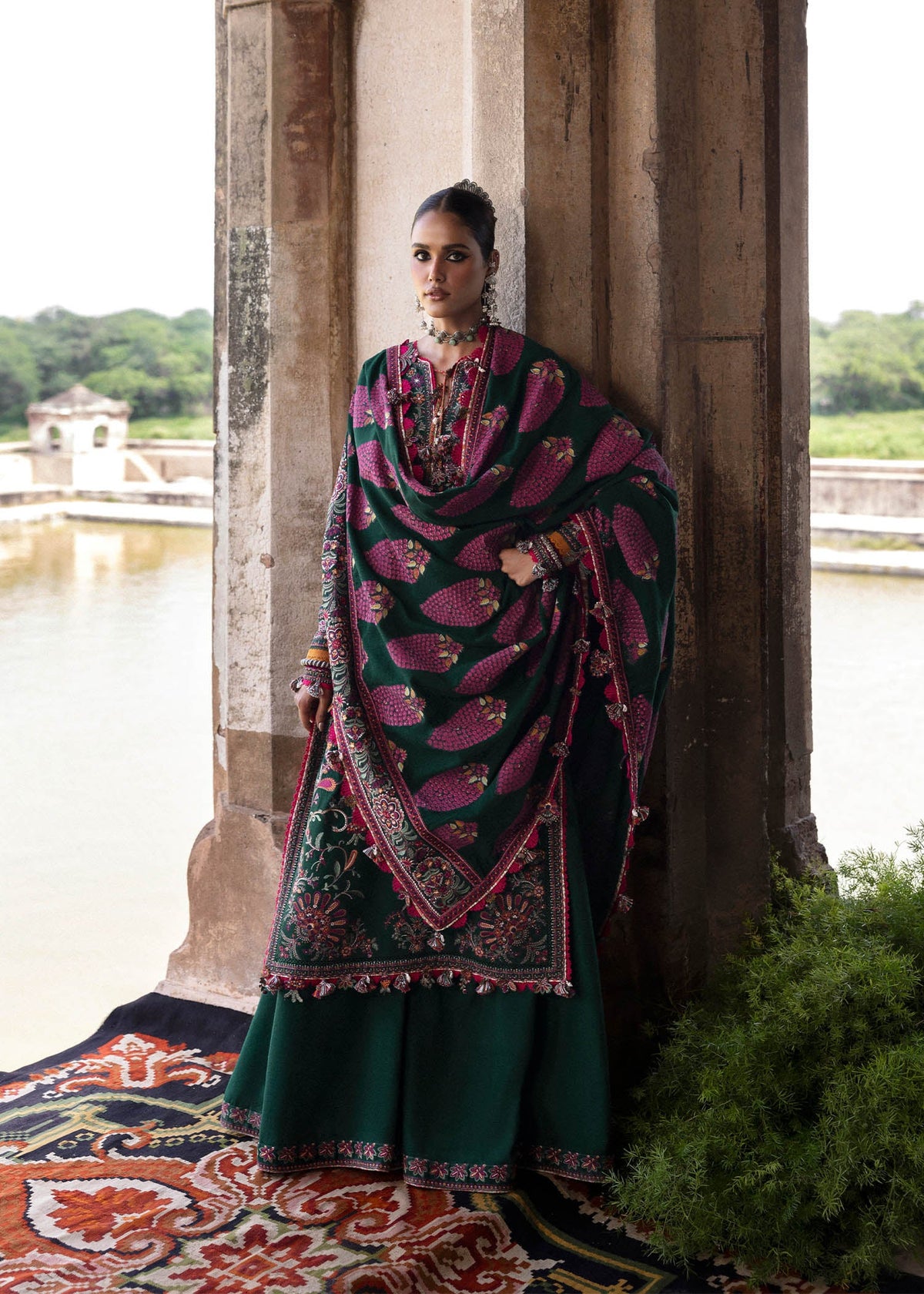 Hussain Rehar Karandi 2025 LEBAASONLINE Available on our website. We have exclusive variety of PAKISTANI DRESSES ONLINE. This wedding season get your unstitched or customized dresses from our PAKISTANI BOUTIQUE ONLINE. PAKISTANI DRESSES IN UK, USA, Lebaasonline at SALE price!