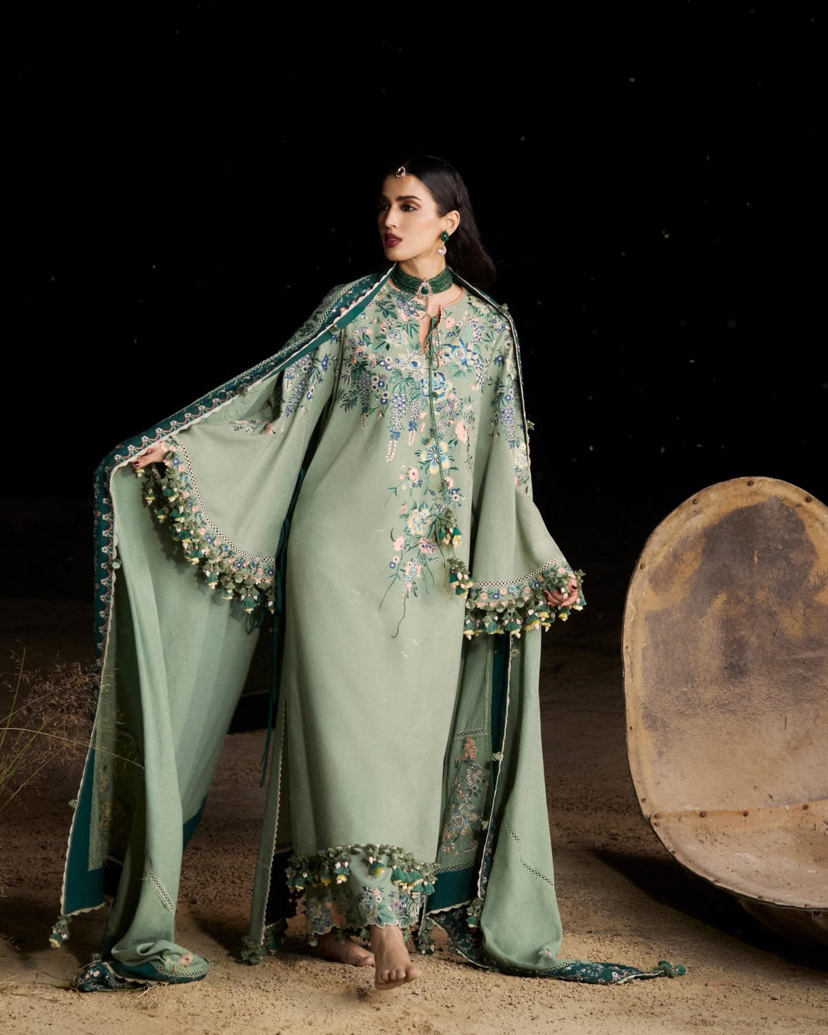 Shop Karandi suit for this winter weather-LebaasOnline UK USA