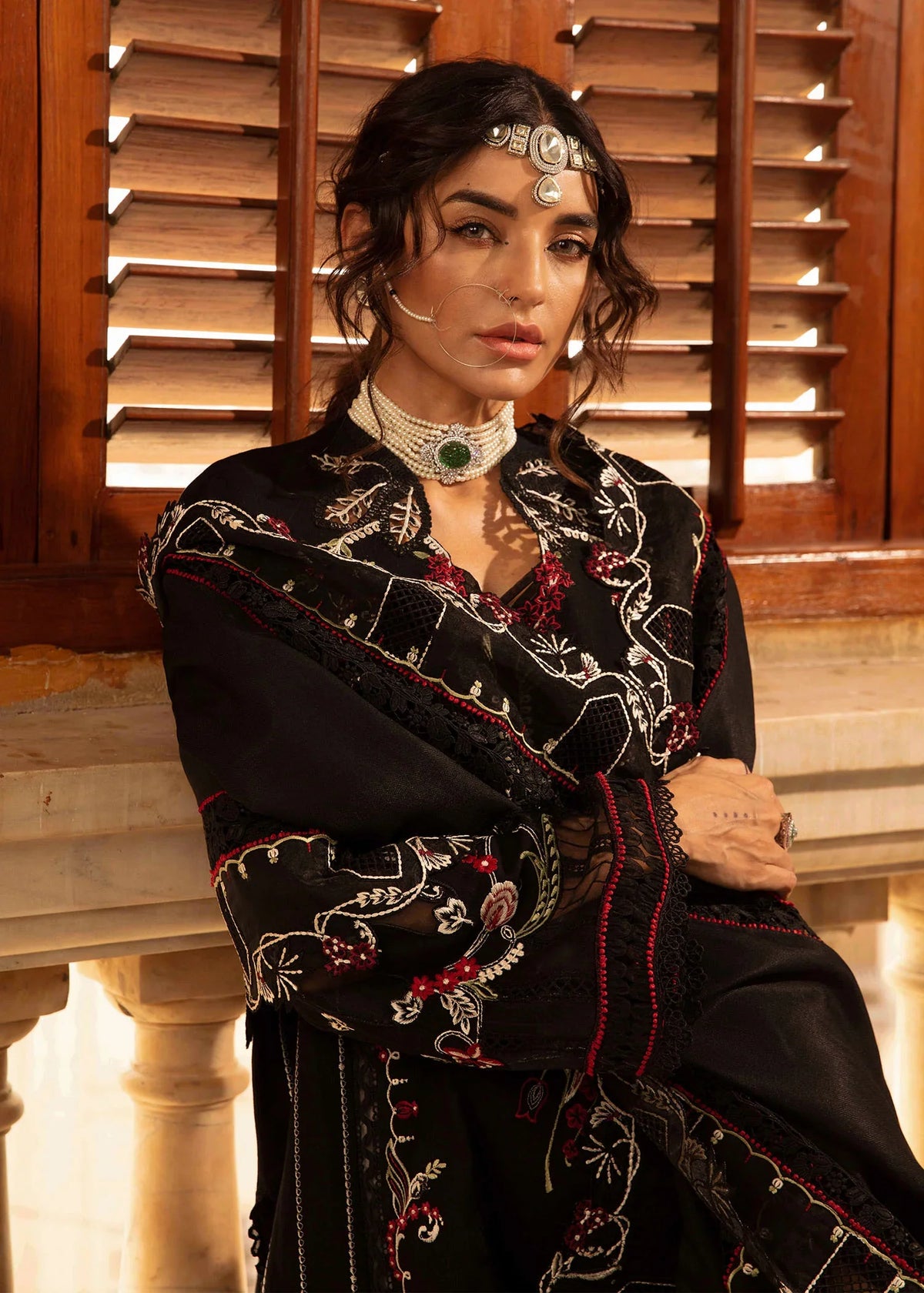 Crimson Winter Collection '24 | Lebaasonline