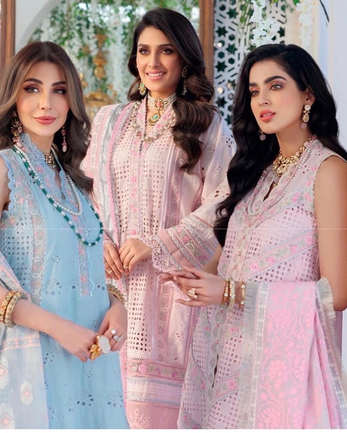 Noor Sadia Luxury Chikankari Lawn 2022 