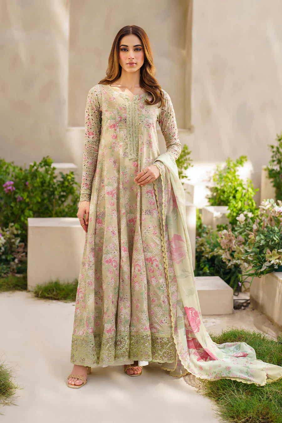 IZNIK | FESTIVE LAWN '24 | LEBAASONLINE