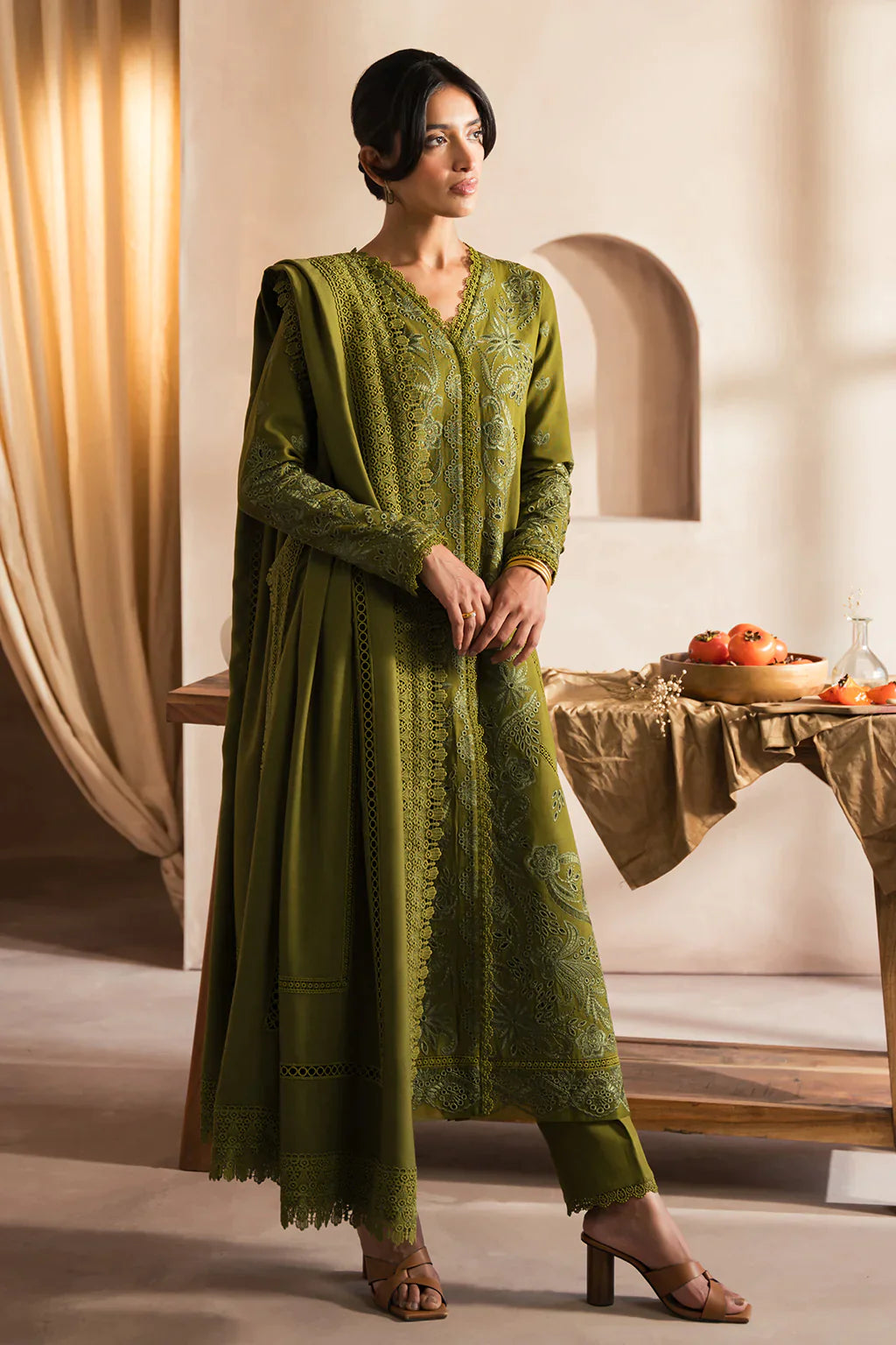 AFROZEH | ELARA LUXURY PRET | LEBAASONLINE
