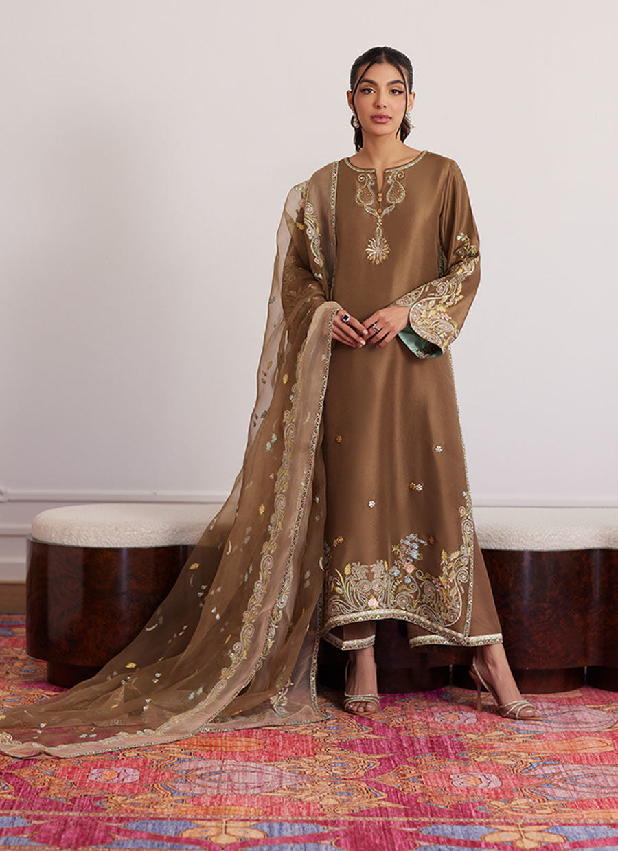 FARAH TALIB AZIZ | LUNA EID '25 Pakistani designer suits is available @lebaasonline. We have various Pakistani Bridal dresses online available in brands such as Mari B, Imrozia, Suffuse pret 2025 is best for evening/party wear. Get express shipping in UK, USA, France, Belgium from Lebaasonline in Pakistani SALE