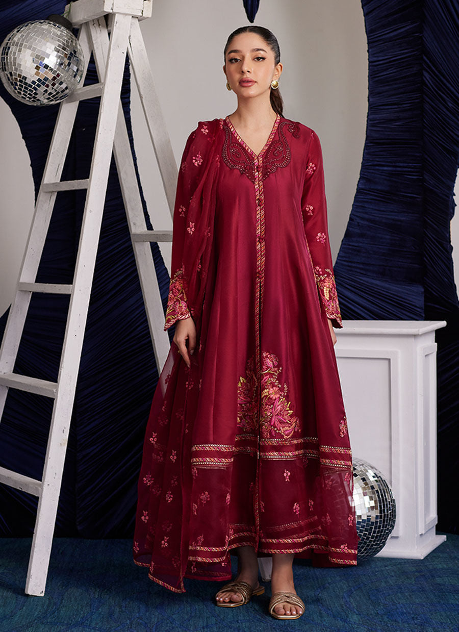 FARAH TALIB AZIZ | LUNA EID '25 Pakistani designer suits is available @lebaasonline. We have various Pakistani Bridal dresses online available in brands such as Mari B, Imrozia, Suffuse pret 2025 is best for evening/party wear. Get express shipping in UK, USA, France, Belgium from Lebaasonline in Pakistani SALE