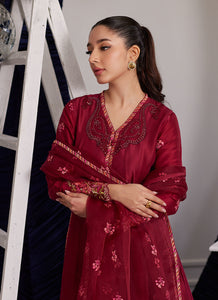 FARAH TALIB AZIZ | LUNA EID '25 Pakistani designer suits is available @lebaasonline. We have various Pakistani Bridal dresses online available in brands such as Mari B, Imrozia, Suffuse pret 2025 is best for evening/party wear. Get express shipping in UK, USA, France, Belgium from Lebaasonline in Pakistani SALE