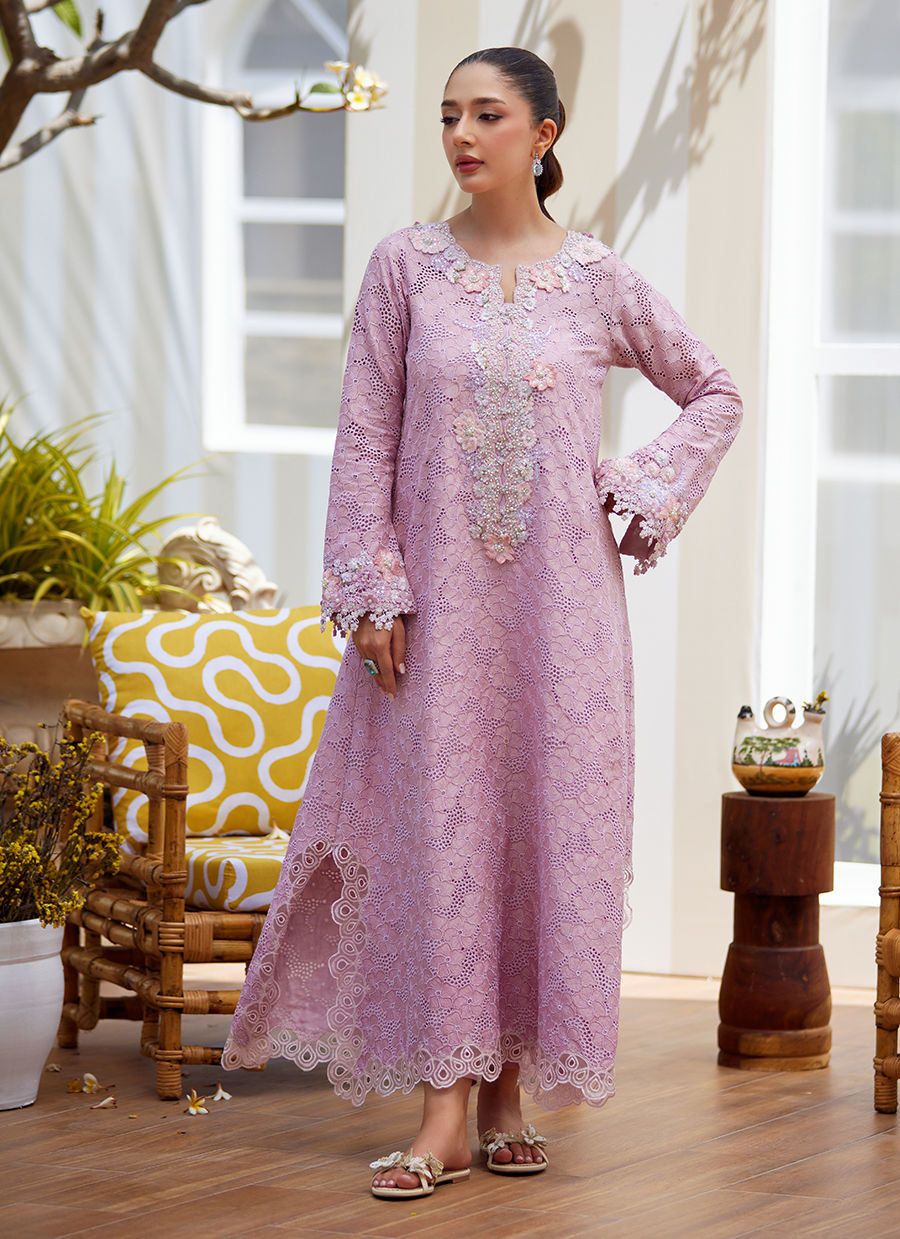 FARAH TALIB AZIZ | TARA LUXE II '25 Pakistani designer suits is available @lebaasonline. We have various Pakistani Bridal dresses online available in brands such as Mari B, Imrozia, Suffuse pret 2025 is best for evening/party wear. Get express shipping in UK, USA, France, Belgium from Lebaasonline in Pakistani SALE